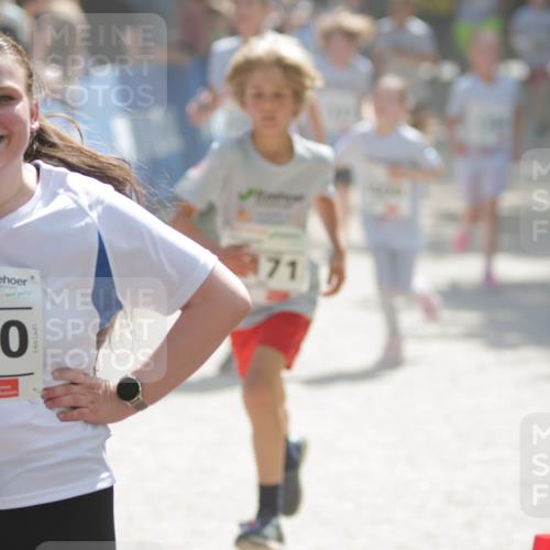 17.05.2025 - Störlauf H.Heesch http://msf.ph/oto/7899537 17.05.2025 14:47:07 Ziel 2025, 1430, 5, 1, 71 meine-sportfotos.de