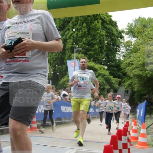 17.05.2025 - Störlauf H.Heesch http://msf.ph/oto/7899634 17.05.2025 13:45:33 Ziel 1, 103, 121, 26 meine-sportfotos.de