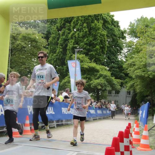 17.05.2025 - Störlauf H.Heesch http://msf.ph/oto/7899739 17.05.2025 13:45:42 Ziel 114, 128 meine-sportfotos.de