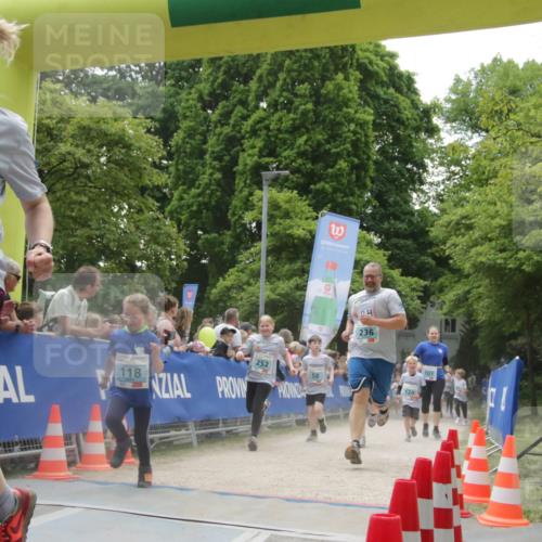 17.05.2025 - Störlauf H.Heesch http://msf.ph/oto/7899851 17.05.2025 13:46:14 Ziel 2025, 105, 118, 252, 236, 120, 107 meine-sportfotos.de