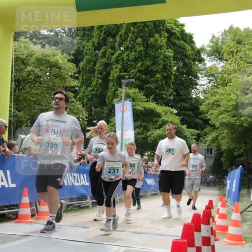 17.05.2025 - Störlauf H.Heesch http://msf.ph/oto/7899973 17.05.2025 13:46:57 Ziel 230, 301, 266 meine-sportfotos.de