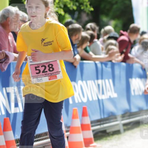 17.05.2025 - Störlauf H.Heesch http://msf.ph/oto/7900103 17.05.2025 14:01:05 Ziel 2025, 528, 480, 11 meine-sportfotos.de