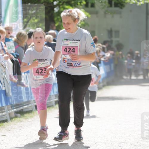 17.05.2025 - Störlauf H.Heesch http://msf.ph/oto/7900293 17.05.2025 14:01:44 Ziel 6075, 2025, 423, 424 meine-sportfotos.de