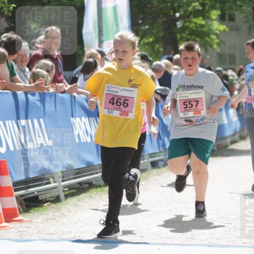 17.05.2025 - Störlauf H.Heesch http://msf.ph/oto/7900435 17.05.2025 14:02:14 Ziel 2025, 466, 557, 560 meine-sportfotos.de