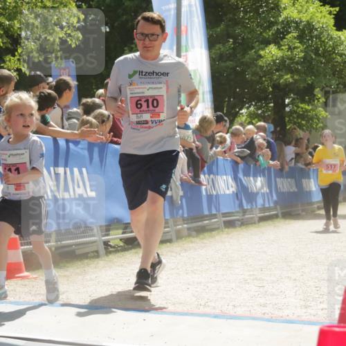 17.05.2025 - Störlauf H.Heesch http://msf.ph/oto/7900990 17.05.2025 14:01:57 Ziel 1992, 2025, 610, 12, 517, 477 meine-sportfotos.de