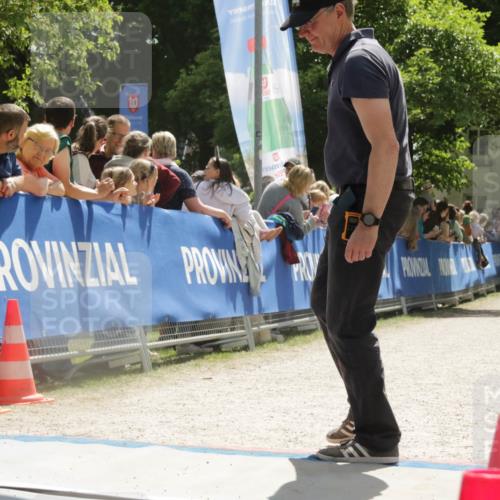 17.05.2025 - Störlauf H.Heesch http://msf.ph/oto/7901152 17.05.2025 14:02:48 Ziel 1992, 1992, 912 meine-sportfotos.de