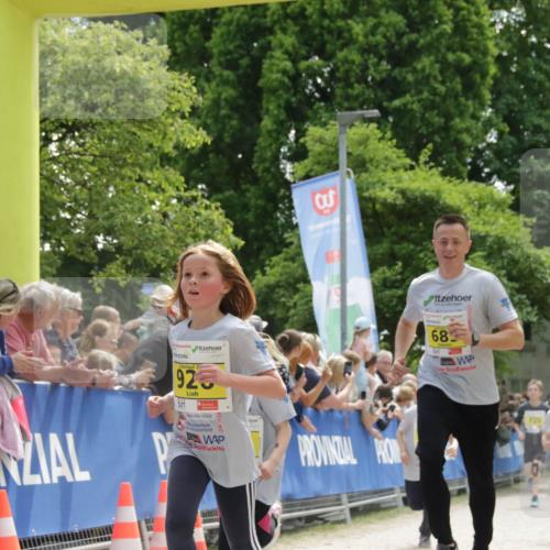 17.05.2025 - Störlauf H.Heesch http://msf.ph/oto/7901287 17.05.2025 14:11:40 Ziel 3, 925, 68, 720, 888 meine-sportfotos.de