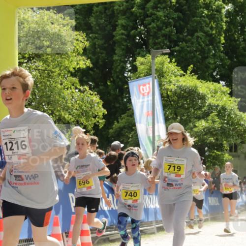 17.05.2025 - Störlauf H.Heesch http://msf.ph/oto/7901343 17.05.2025 14:12:03 Ziel 2025, 1216, 696, 3, 719, 740, 97, 865, 749 meine-sportfotos.de