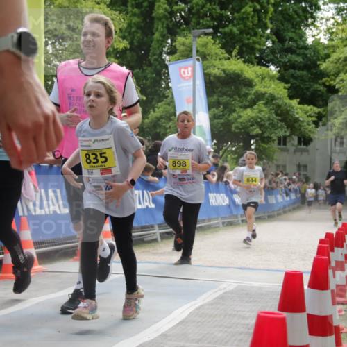 17.05.2025 - Störlauf H.Heesch http://msf.ph/oto/7901580 17.05.2025 14:13:20 Ziel 909, 3, 2025, 835, 898, 844 meine-sportfotos.de