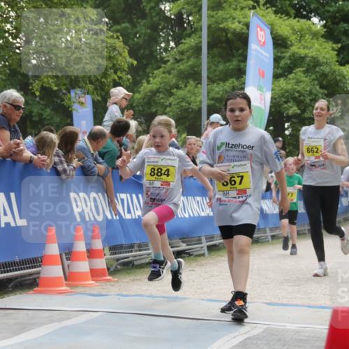 17.05.2025 - Störlauf H.Heesch http://msf.ph/oto/7901615 17.05.2025 14:13:45 Ziel 220, 884, 2025, 7, 77, 862, 772 meine-sportfotos.de