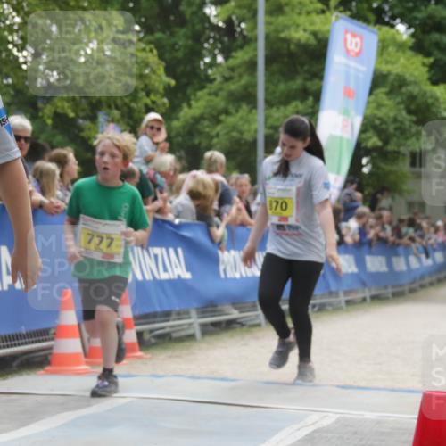 17.05.2025 - Störlauf H.Heesch http://msf.ph/oto/7901629 17.05.2025 14:13:48 Ziel 2025, 67, 2, 777, 870 meine-sportfotos.de