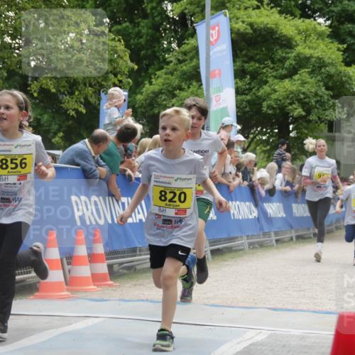 17.05.2025 - Störlauf H.Heesch http://msf.ph/oto/7901663 17.05.2025 14:14:10 Ziel 2025, 856, 2025, 820, 114, 919 meine-sportfotos.de