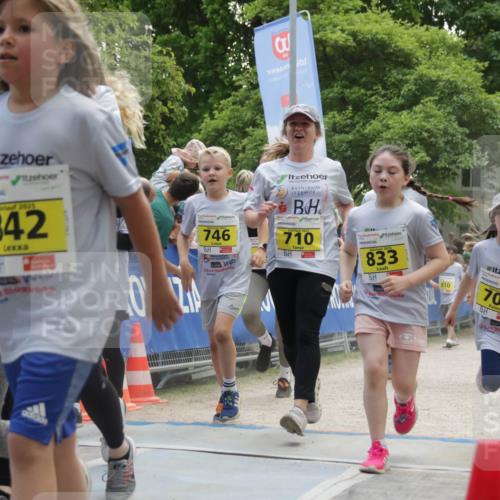 17.05.2025 - Störlauf H.Heesch http://msf.ph/oto/7901710 17.05.2025 14:14:37 Ziel 1992, 90, 2025, 339, 2025, 842, 0, 746, 710, 833, 810, 709, 942 meine-sportfotos.de