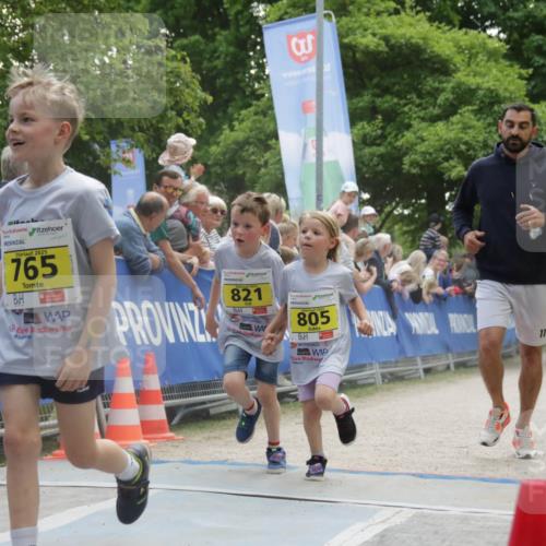 17.05.2025 - Störlauf H.Heesch http://msf.ph/oto/7901744 17.05.2025 14:14:46 Ziel 2025, 765, 1992, 19, 2021, 821, 805, 11 meine-sportfotos.de