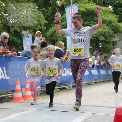 17.05.2025 - Störlauf H.Heesch http://msf.ph/oto/7901803 17.05.2025 14:15:25 Ziel 894, 933, 692, 795 meine-sportfotos.de