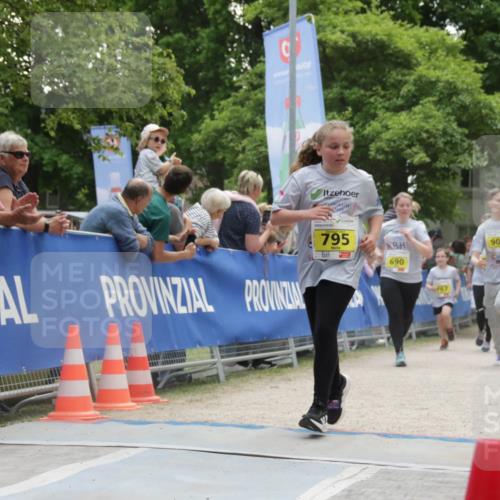 17.05.2025 - Störlauf H.Heesch http://msf.ph/oto/7901807 17.05.2025 14:15:27 Ziel 1998, 795, 690, 167, 908 meine-sportfotos.de