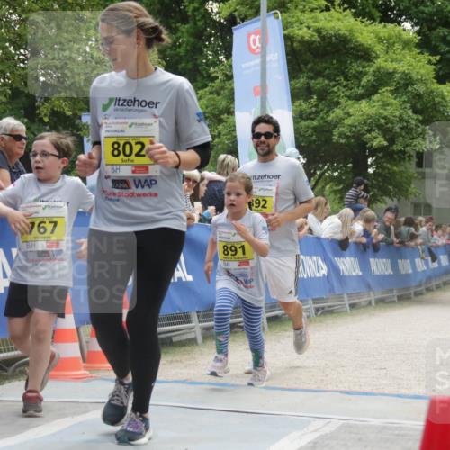17.05.2025 - Störlauf H.Heesch http://msf.ph/oto/7901828 17.05.2025 14:15:32 Ziel 2025, 767, 2025, 802, 1998, 692, 891 meine-sportfotos.de