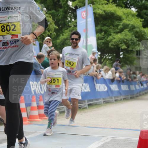 17.05.2025 - Störlauf H.Heesch http://msf.ph/oto/7901830 17.05.2025 14:15:32 Ziel 2025, 802, 761, 891, 892 meine-sportfotos.de