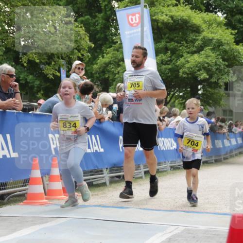 17.05.2025 - Störlauf H.Heesch http://msf.ph/oto/7901833 17.05.2025 14:15:43 Ziel 834, 31, 1998, 9, 705, 704 meine-sportfotos.de