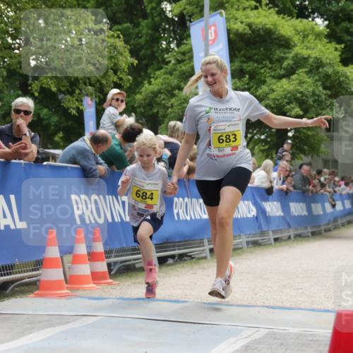 17.05.2025 - Störlauf H.Heesch http://msf.ph/oto/7901840 17.05.2025 14:15:52 Ziel 684, 683 meine-sportfotos.de