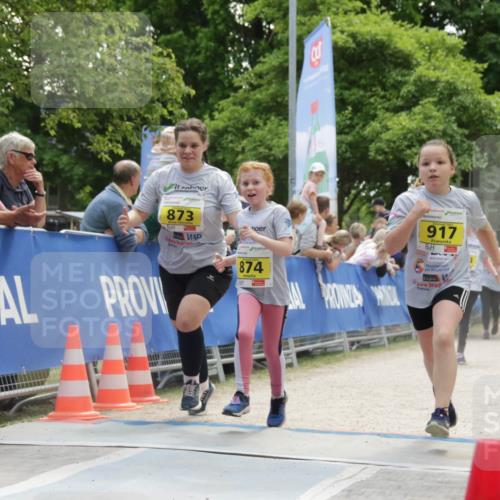 17.05.2025 - Störlauf H.Heesch http://msf.ph/oto/7901846 17.05.2025 14:16:06 Ziel 873, 917, 874 meine-sportfotos.de