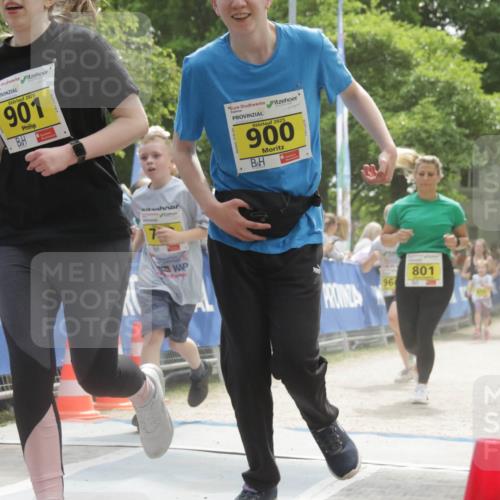 17.05.2025 - Störlauf H.Heesch http://msf.ph/oto/7901897 17.05.2025 14:16:55 Ziel 2025, 901, 2025, 900, 96, 801 meine-sportfotos.de