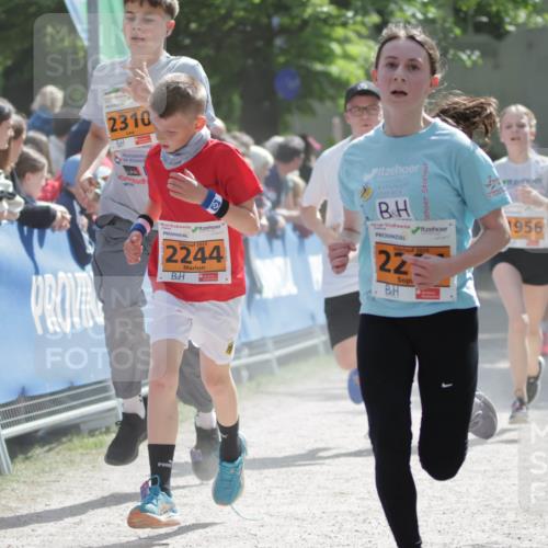 17.05.2025 - Störlauf H.Heesch http://msf.ph/oto/7902020 17.05.2025 15:28:23 Ziel 2310, 1956, 1967, 2244, 2025, 22 meine-sportfotos.de