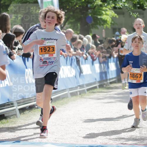 17.05.2025 - Störlauf H.Heesch http://msf.ph/oto/7902117 17.05.2025 15:28:37 Ziel 2144, 2025, 1923, 2025, 1867 meine-sportfotos.de