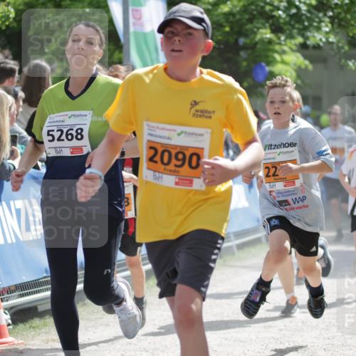 17.05.2025 - Störlauf H.Heesch http://msf.ph/oto/7902223 17.05.2025 15:28:57 Ziel 2025, 5268, 2090, 2023, 22, 25, 1908 meine-sportfotos.de