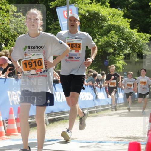 17.05.2025 - Störlauf H.Heesch http://msf.ph/oto/7906415 17.05.2025 15:27:42 Ziel 1998, 2025, 1910, 1843, 25, 2061, 2057 meine-sportfotos.de