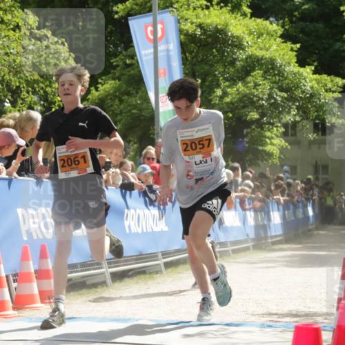 17.05.2025 - Störlauf H.Heesch http://msf.ph/oto/7906422 17.05.2025 15:27:44 Ziel 2061, 1998, 2057 meine-sportfotos.de