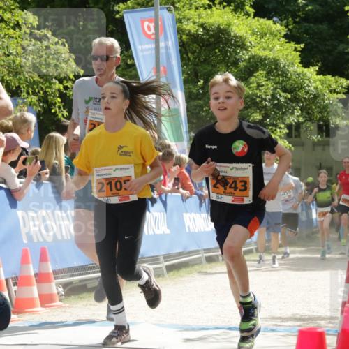 17.05.2025 - Störlauf H.Heesch http://msf.ph/oto/7906452 17.05.2025 15:28:09 Ziel 1992, 2105, 243, 259, 2002 meine-sportfotos.de