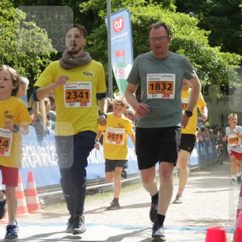 17.05.2025 - Störlauf H.Heesch http://msf.ph/oto/7906564 17.05.2025 15:28:52 Ziel 3, 199, 2341, 12, 1832, 2025, 2024, 2071, 07, 2354 meine-sportfotos.de