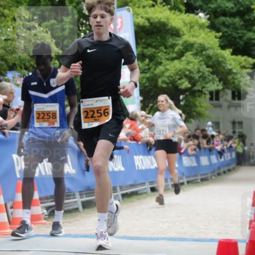 17.05.2025 - Störlauf H.Heesch http://msf.ph/oto/7907541 17.05.2025 15:24:13 Ziel 2258, 2025, 2256, 1225 meine-sportfotos.de