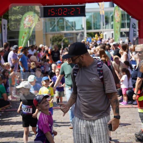 13.06.2025 - Holstenköstenlauf Felixshl http://msf.ph/oto/7921869 13.06.2025 15:02:26 Laufen  meine-sportfotos.de