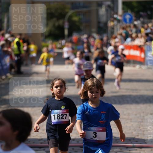 13.06.2025 - Holstenköstenlauf Felixshl http://msf.ph/oto/7922524 13.06.2025 15:37:57 Laufen 3, 39, 426, 428, 429, 572, 942, 1827, 1855 meine-sportfotos.de