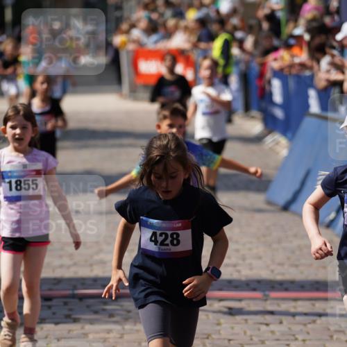 13.06.2025 - Holstenköstenlauf Felixshl http://msf.ph/oto/7922542 13.06.2025 15:38:03 Laufen 42, 272, 421, 426, 428, 429, 572, 675, 834, 1198, 1855 meine-sportfotos.de