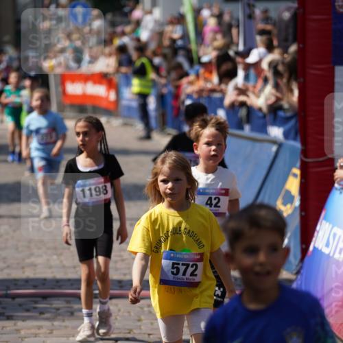 13.06.2025 - Holstenköstenlauf Felixshl http://msf.ph/oto/7922559 13.06.2025 15:38:07 Laufen 36, 42, 272, 417, 421, 429, 564, 572, 675, 834, 1198, 1440, 1894 meine-sportfotos.de
