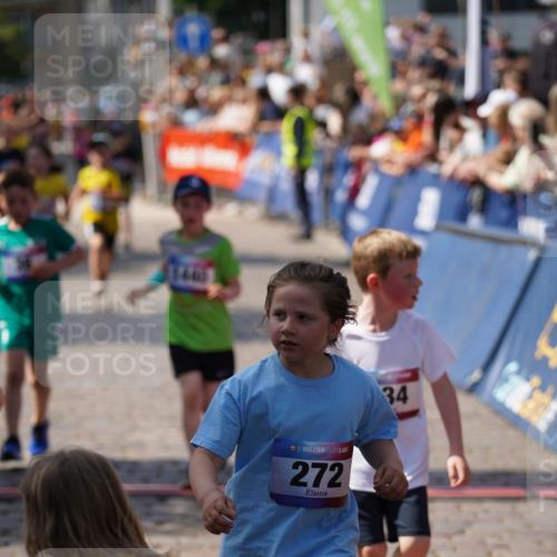 13.06.2025 - Holstenköstenlauf Felixshl http://msf.ph/oto/7922572 13.06.2025 15:38:12 Laufen 36, 272, 417, 419, 421, 564, 834, 1380, 1440, 1825, 1894 meine-sportfotos.de
