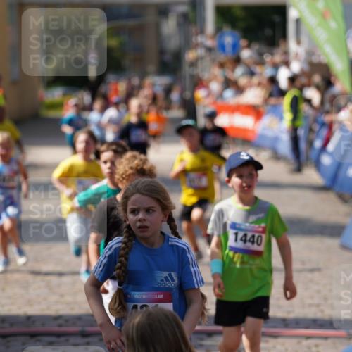 13.06.2025 - Holstenköstenlauf Felixshl http://msf.ph/oto/7922585 13.06.2025 15:38:14 Laufen 36, 417, 419, 421, 560, 564, 670, 1380, 1440, 1825, 1894 meine-sportfotos.de