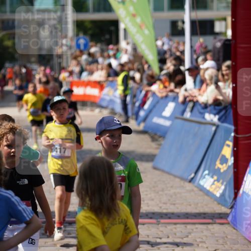 13.06.2025 - Holstenköstenlauf Felixshl http://msf.ph/oto/7922592 13.06.2025 15:38:16 Laufen 32, 36, 178, 283, 417, 419, 560, 564, 670, 819, 1380, 1440, 1825, 1894 meine-sportfotos.de