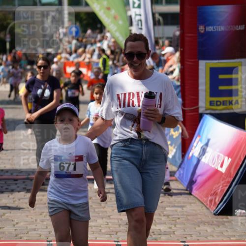 13.06.2025 - Holstenköstenlauf Felixshl http://msf.ph/oto/7922820 13.06.2025 15:39:08 Laufen 13, 47, 86, 185, 186, 561, 571, 671, 822, 823, 1291, 1852, 1877 meine-sportfotos.de