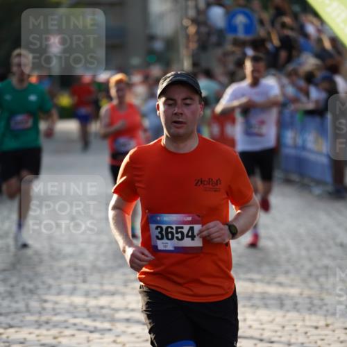 13.06.2025 - Holstenköstenlauf Felixshl http://msf.ph/oto/7923224 13.06.2025 19:52:29 Laufen 2012, 2063, 3059, 3654 meine-sportfotos.de