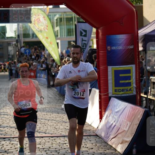 13.06.2025 - Holstenköstenlauf Felixshl http://msf.ph/oto/7923235 13.06.2025 19:52:34 Laufen 2012, 2063, 3059 meine-sportfotos.de