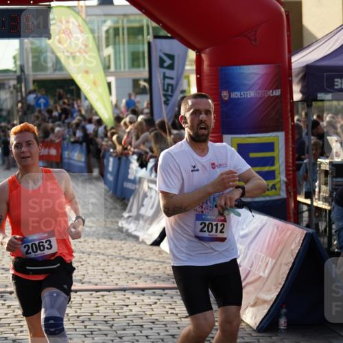 13.06.2025 - Holstenköstenlauf Felixshl http://msf.ph/oto/7923243 13.06.2025 19:52:34 Laufen 2012, 2063, 3059 meine-sportfotos.de