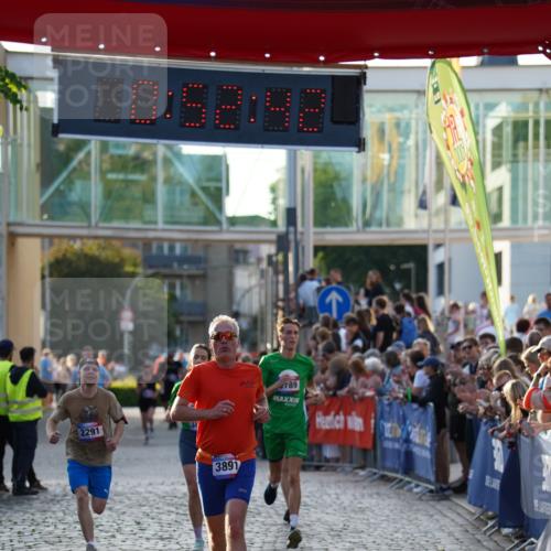 13.06.2025 - Holstenköstenlauf Felixshl http://msf.ph/oto/7923253 13.06.2025 19:52:41 Laufen 2291, 2512, 3789, 3875, 3891 meine-sportfotos.de
