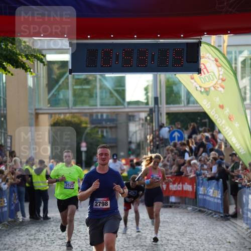 13.06.2025 - Holstenköstenlauf Felixshl http://msf.ph/oto/7923347 13.06.2025 19:53:15 Laufen 2448, 2525, 2661, 2798 meine-sportfotos.de
