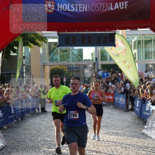 13.06.2025 - Holstenköstenlauf Felixshl http://msf.ph/oto/7923356 13.06.2025 19:53:17 Laufen 2053, 2448, 2525, 2661, 2798 meine-sportfotos.de