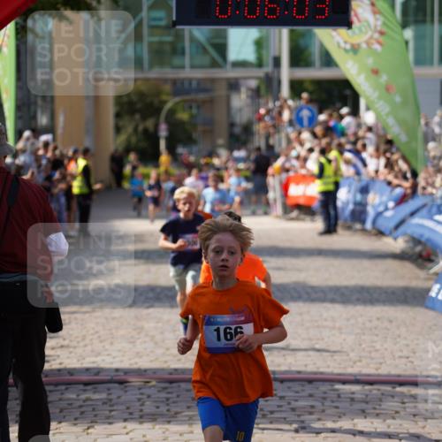 13.06.2025 - Holstenköstenlauf Felixshl http://msf.ph/oto/7923372 13.06.2025 16:06:12 Laufen 62, 166, 168, 314, 952, 963, 1155, 1300 meine-sportfotos.de