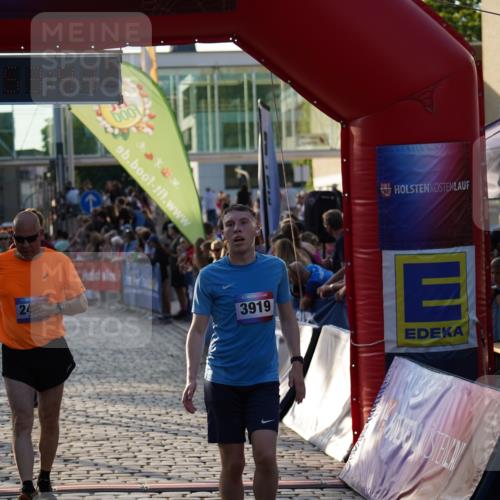 13.06.2025 - Holstenköstenlauf Felixshl http://msf.ph/oto/7923412 13.06.2025 19:53:40 Laufen 2467, 2493, 2498, 3158, 3189, 3742, 3919 meine-sportfotos.de
